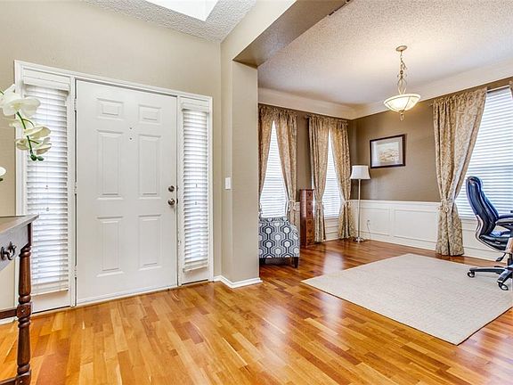 2nd image of 10305 Preston Vineyard Dr