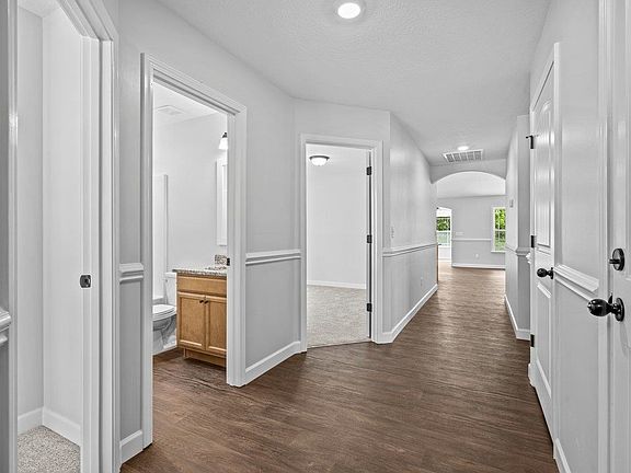 5th image of 464 Timberwood Dr