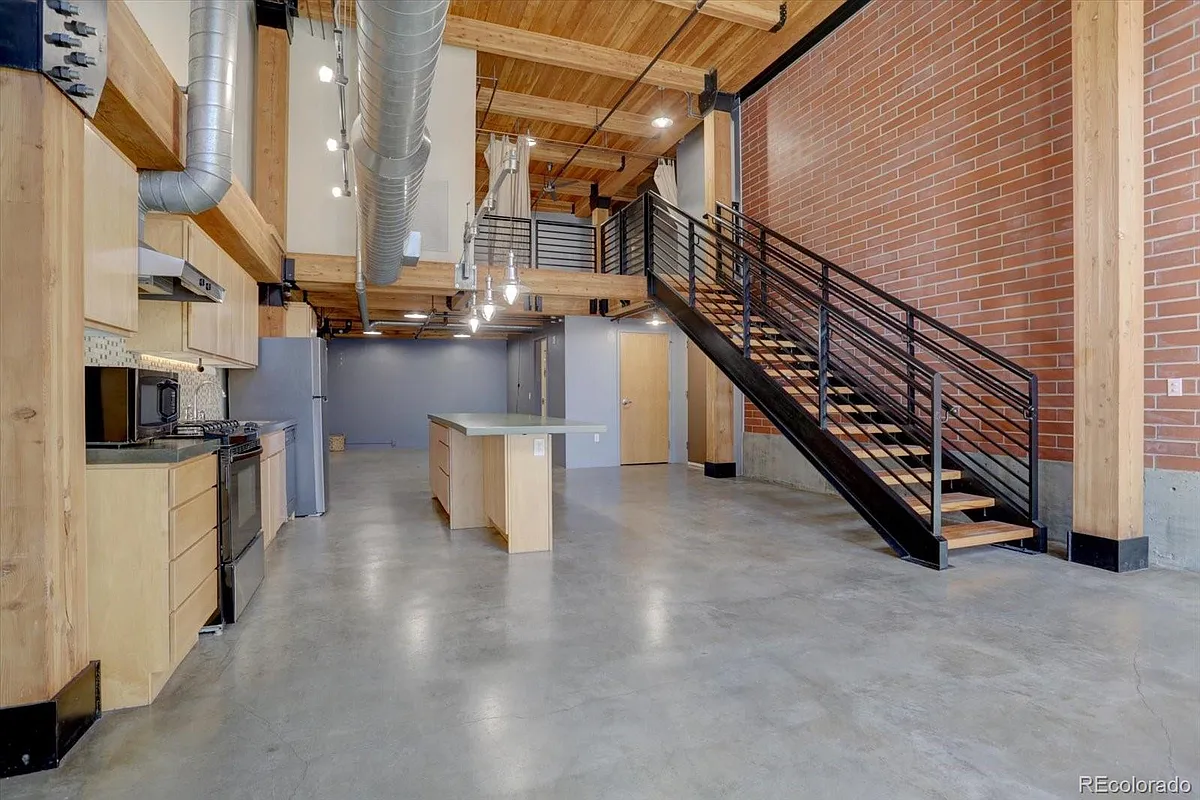 Building Photo - 2955 Inca St #1E