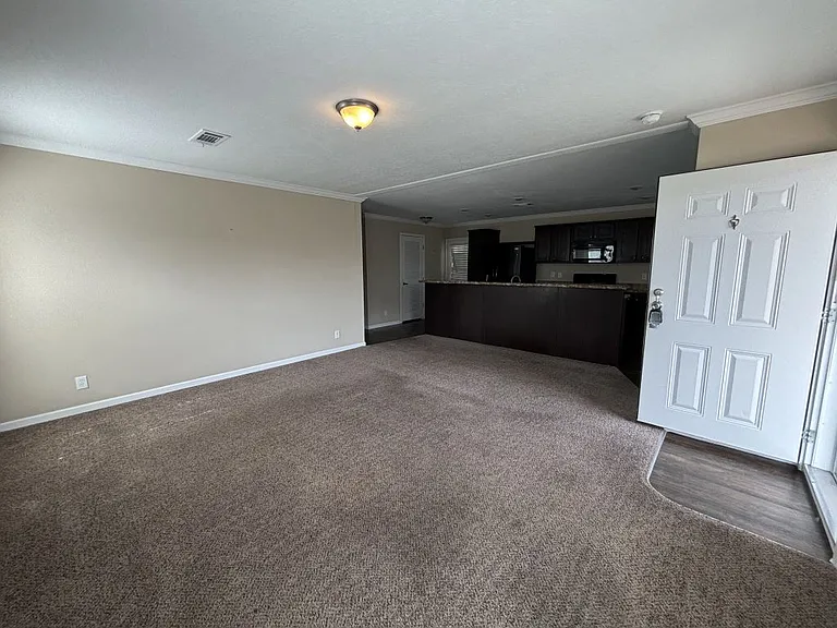 10 Harbor Cove Ct #10 — Photo 2