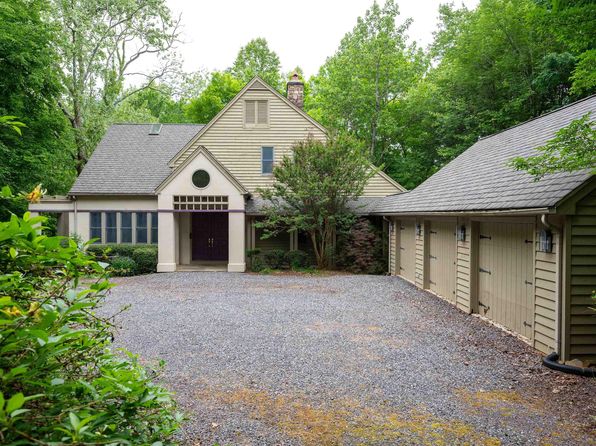 481 Stoney Crk E, Nellysford, VA 22958