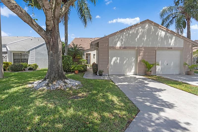 1st image of 12185 Country Greens Blvd