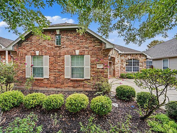 2nd image of 115 Zephyr Bend Pl
