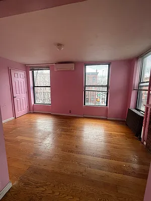 Rented by Standard Living Realty Inc | media 47