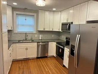 224 E Irvin Ave — Photo 7