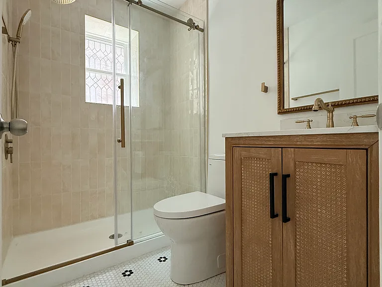 4517 Chester Ave #2F — Photo 13