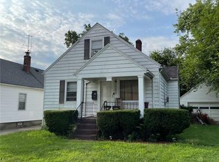 238 E Parkwood Dr, Dayton, OH 45405