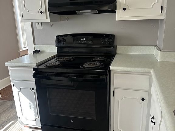 3rd image of 409 McKinley St