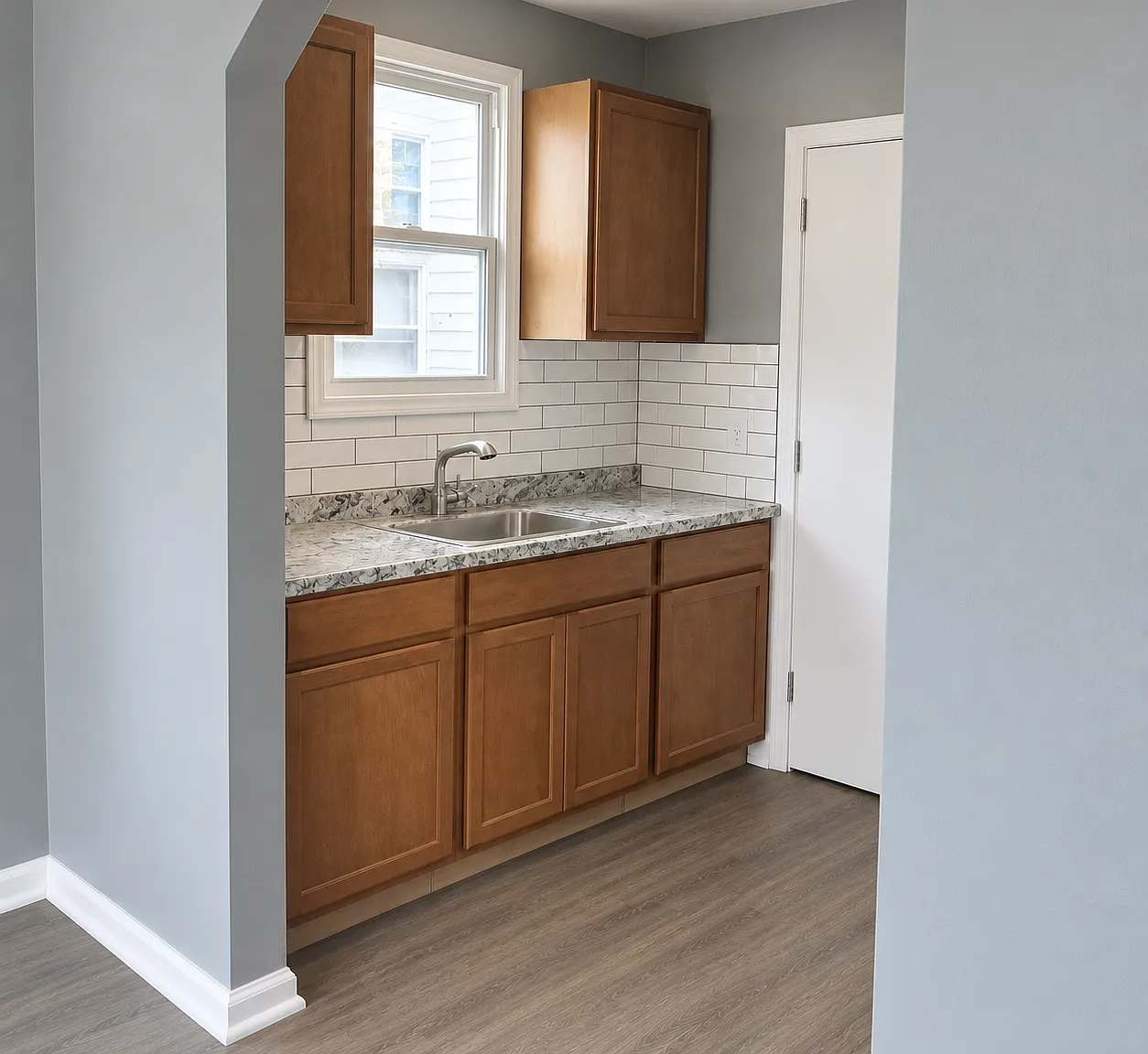 3 bed, 960 sqft, $1,400 — Photo 2