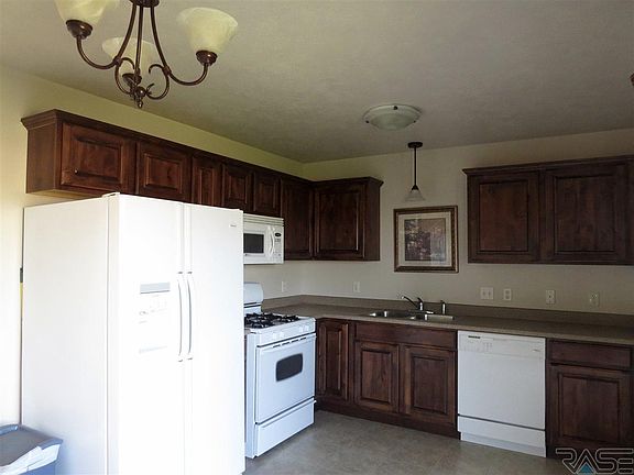 5th image of 511 Tessa Ave