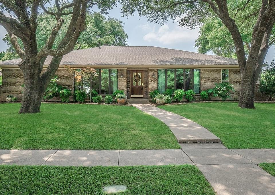 1st image of 1105 Yale Cir