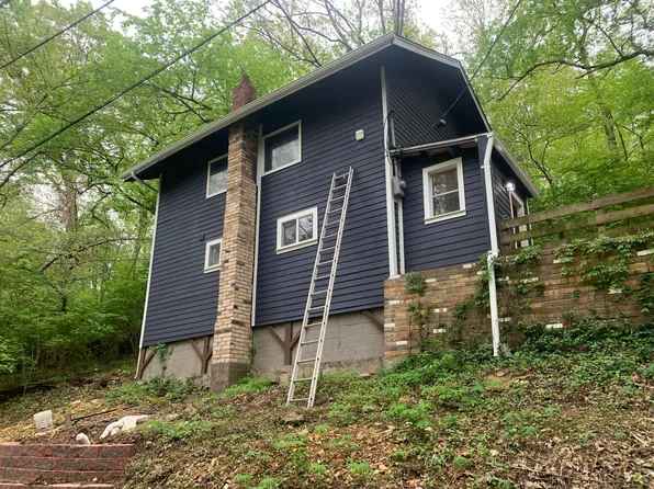 610 Arcola Dr, Ballwin, MO 63021