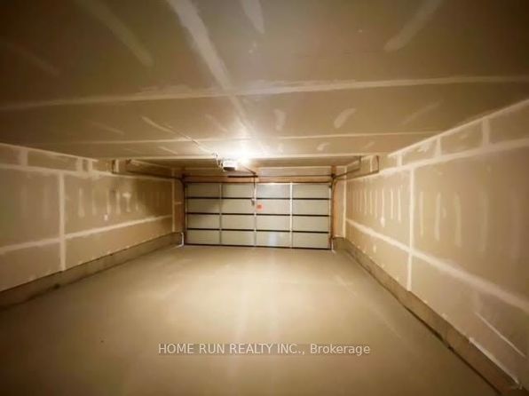 107 Kyanite Ln, Ottawa, ON K2J 7B5
