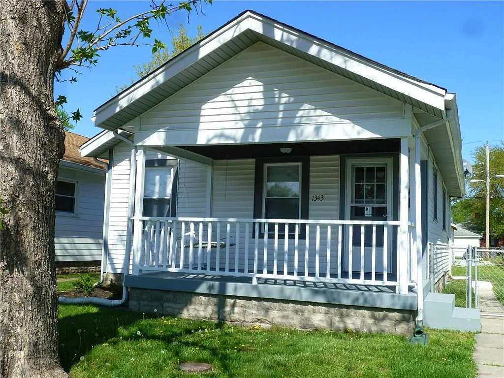 1343 N Grant Ave photo 1