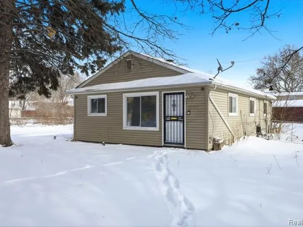 8154 Decatur St, Detroit, MI 48228