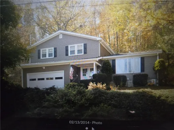 9 Highland Dr, Corning, NY 14830