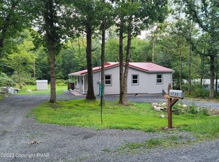 1723 Bluegrass Ln, Effort, PA 18330