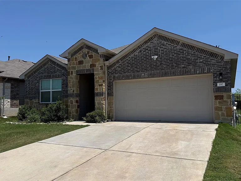 197 Arrowhead Vine St — Photo 1