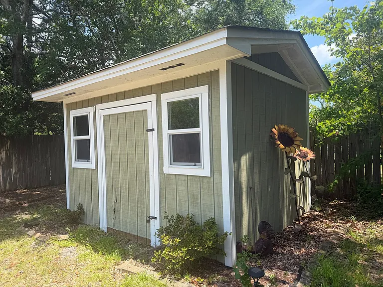 3201 Chalmers Dr — Photo 11