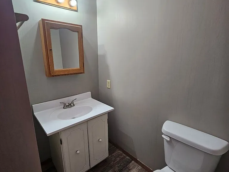 725 W Talmage St — Photo 11
