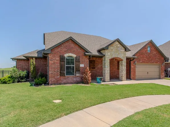 1207 Remington Ct, Enid, OK 73703