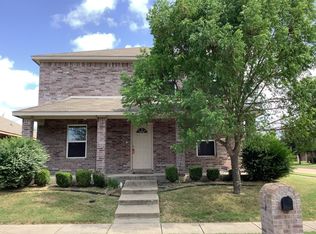 1917 Cross Oaks Dr, Lancaster, TX 75146