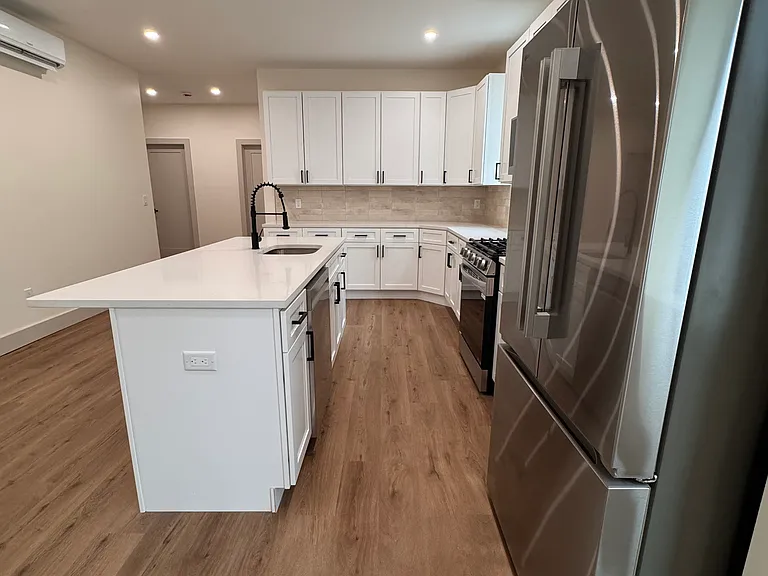 397 N 13th St #2 — Photo 5
