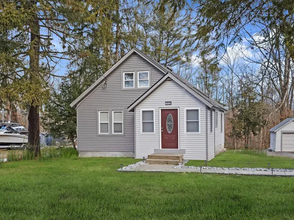 1012 State Route 52, Walden, NY 12586
