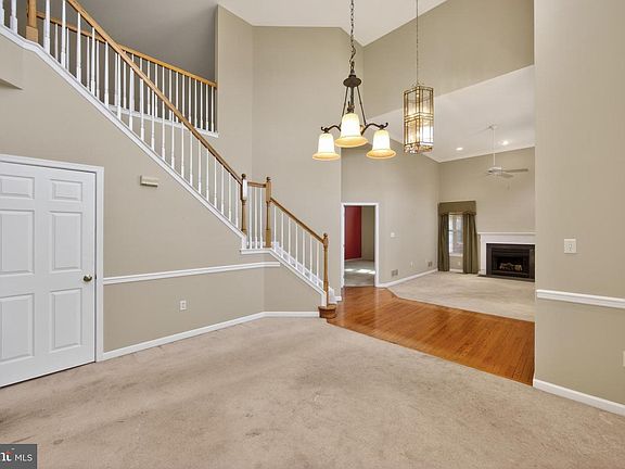 5th image of 204 Ridgeview Dr