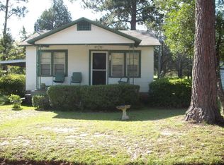 317 Oliphant St, Swainsboro, GA 30401