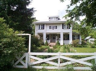 4447 Nicut Rd, Orma, WV 25268