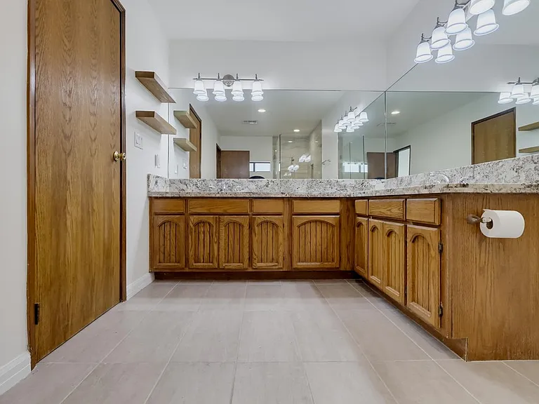 3488 Barhite St — Photo 37