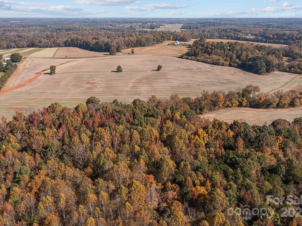 2nd image of 675-J1 Chaffin Rd