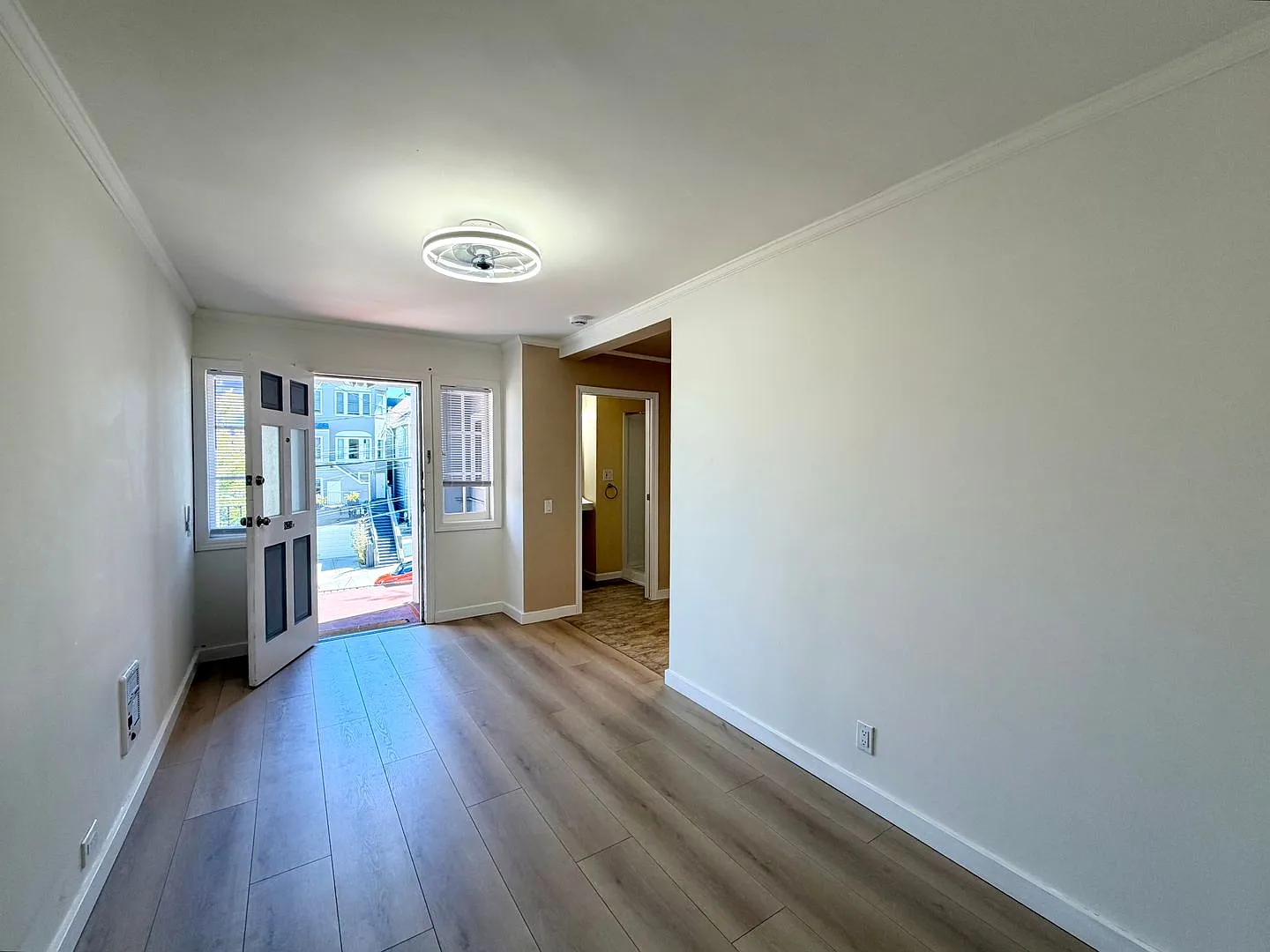 824A Castro st. | Charming & Efficient Castro Studio | Full Kitchen & Private Entry — Photo 3