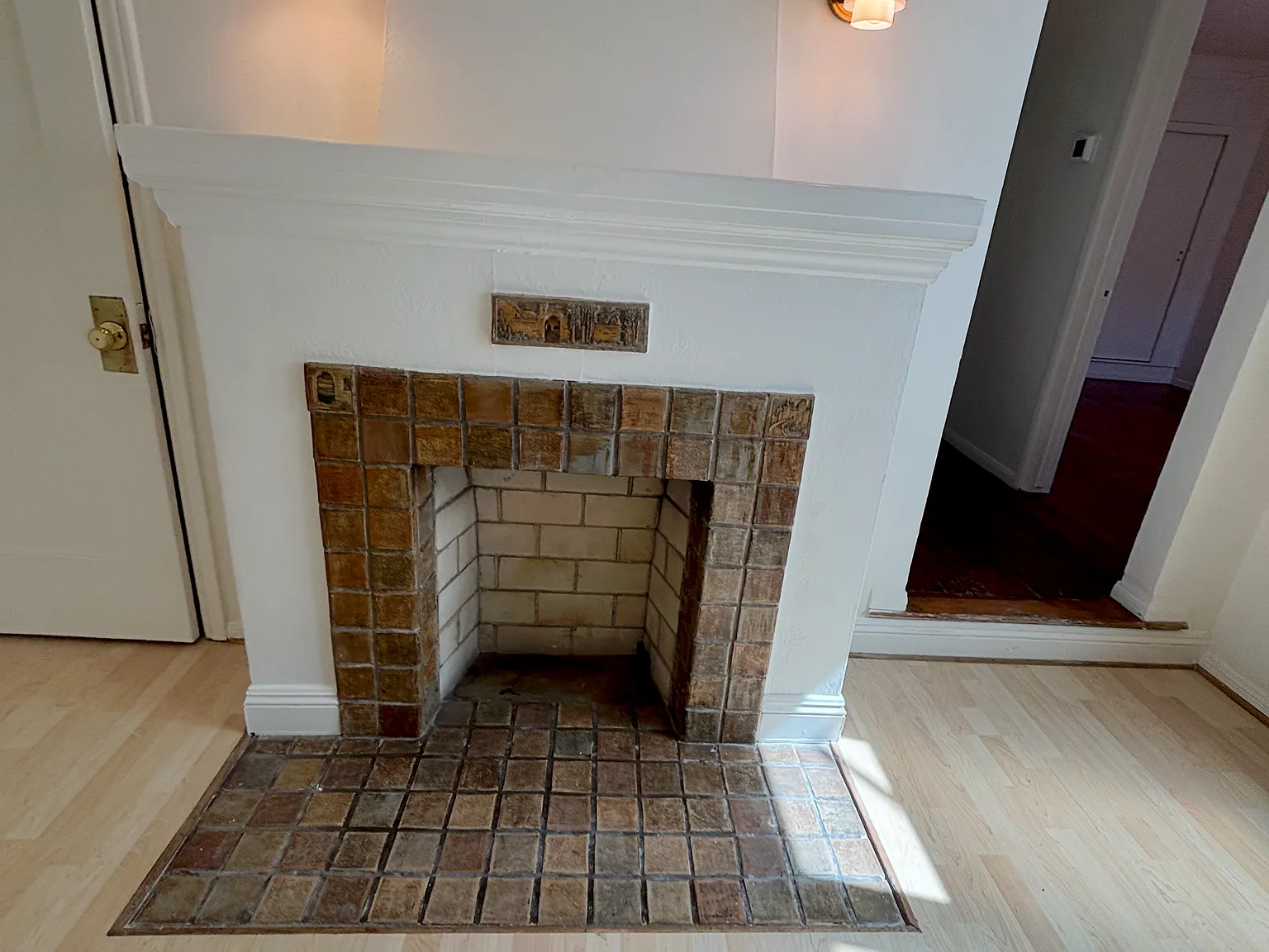 950 N Harper Ave — Photo 3