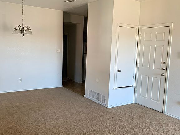 3rd image of 2912 Ashley Dr