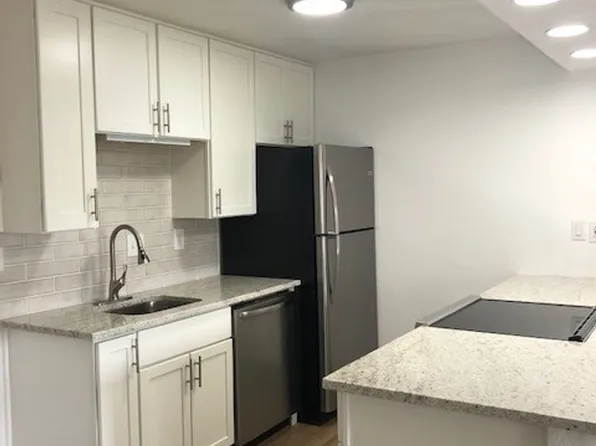 665 Manhattan Dr APT 111, Boulder, CO 80303