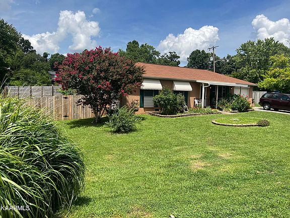 2nd image of 6601 NW Shrewsbury Dr