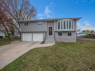 159 Hancock St, Brentwood, NY 11717