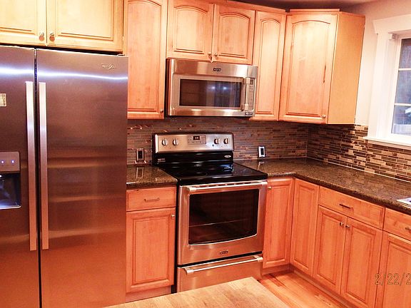 4th image of 12424 Ne 157th St.
