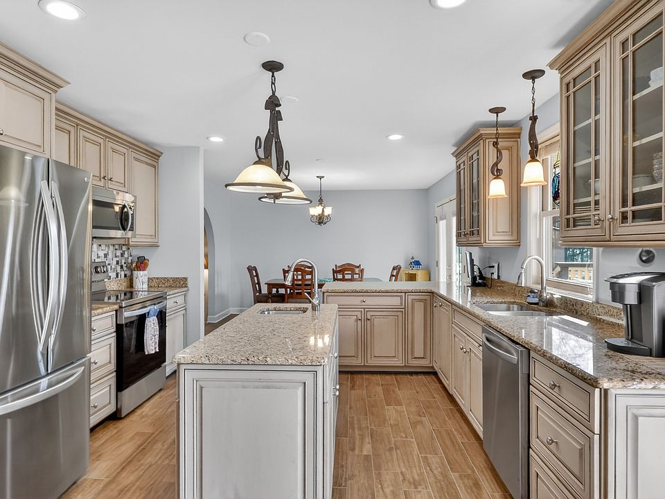 10th image of this home