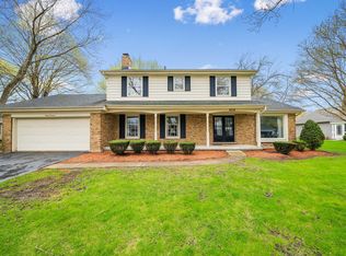 2014 Regency Ct, Geneva, IL 60134