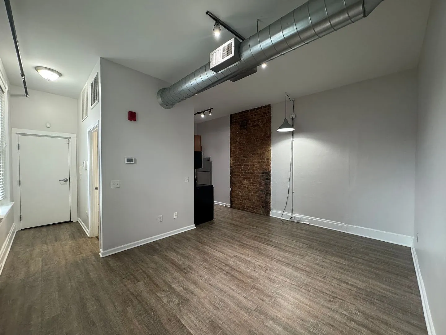 Walnut St. Apartments — Photo 1