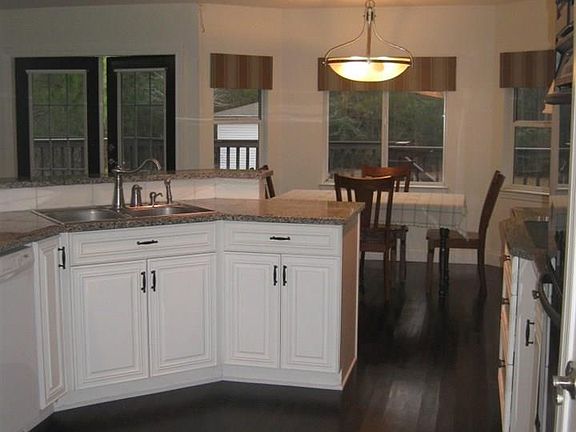 5th image of 4640 Bayside Dr