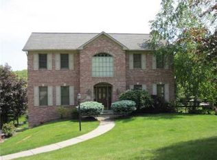 106 Oak Ridge Dr, Venetia, PA 15367