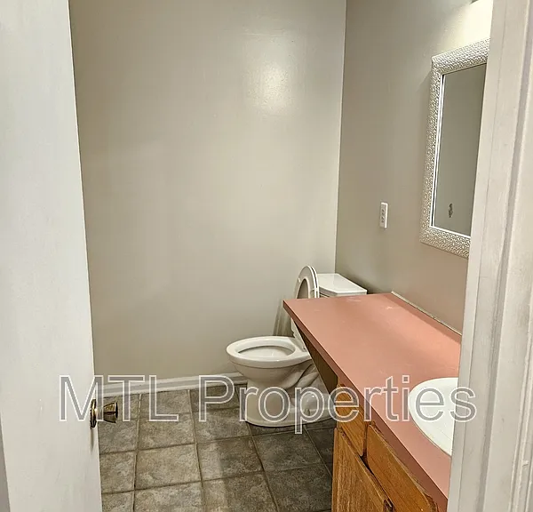 1636 Hunters Trl #1 — Photo 10
