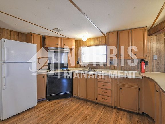 5th image of 18409 W Carol Ave