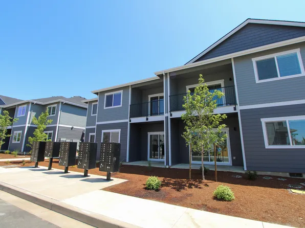1902 SE Hankel St #13, Dallas, OR 97338