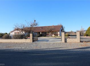 880 W Lupin St, Pahrump, NV 89048