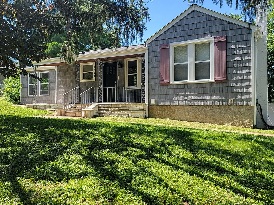 Front of the house that faces Grant Road